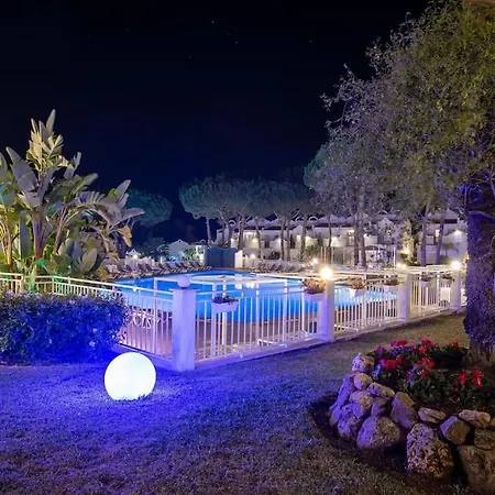 Casadelsol-marbella-slonce,piasek,szmaragdowa Woda